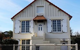 Villa des sables avec 1 studio pour 2 personnes pouvant être complété par une chambre si 4 personnes
